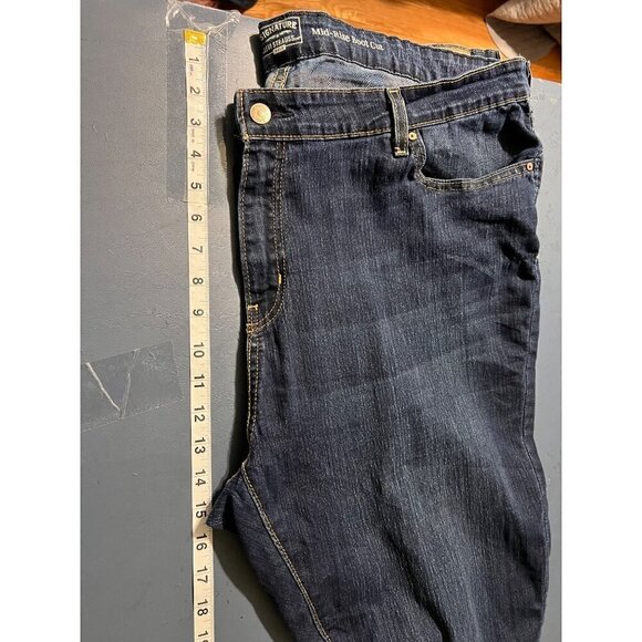 Signature Levi Strauss Mid-Rise Boot Cut Womens Jeans Size 24W Denim Western - Picture 7 of 11